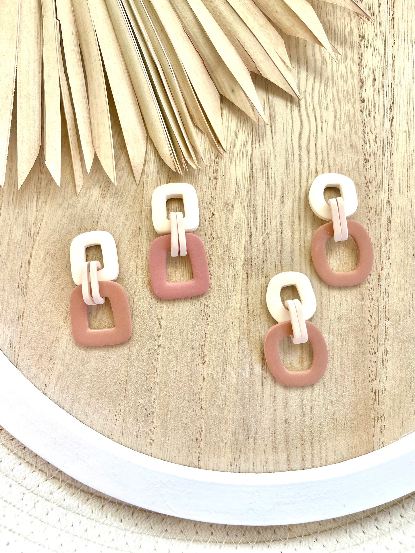 Scottie Clay Link Dangle