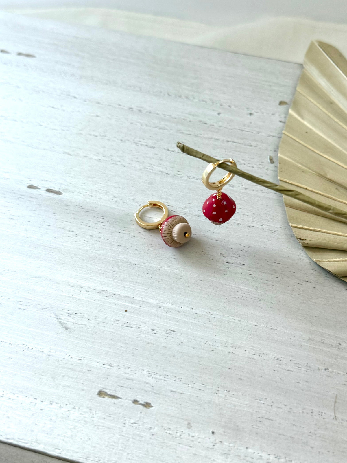 Mushroom Bead Huggie