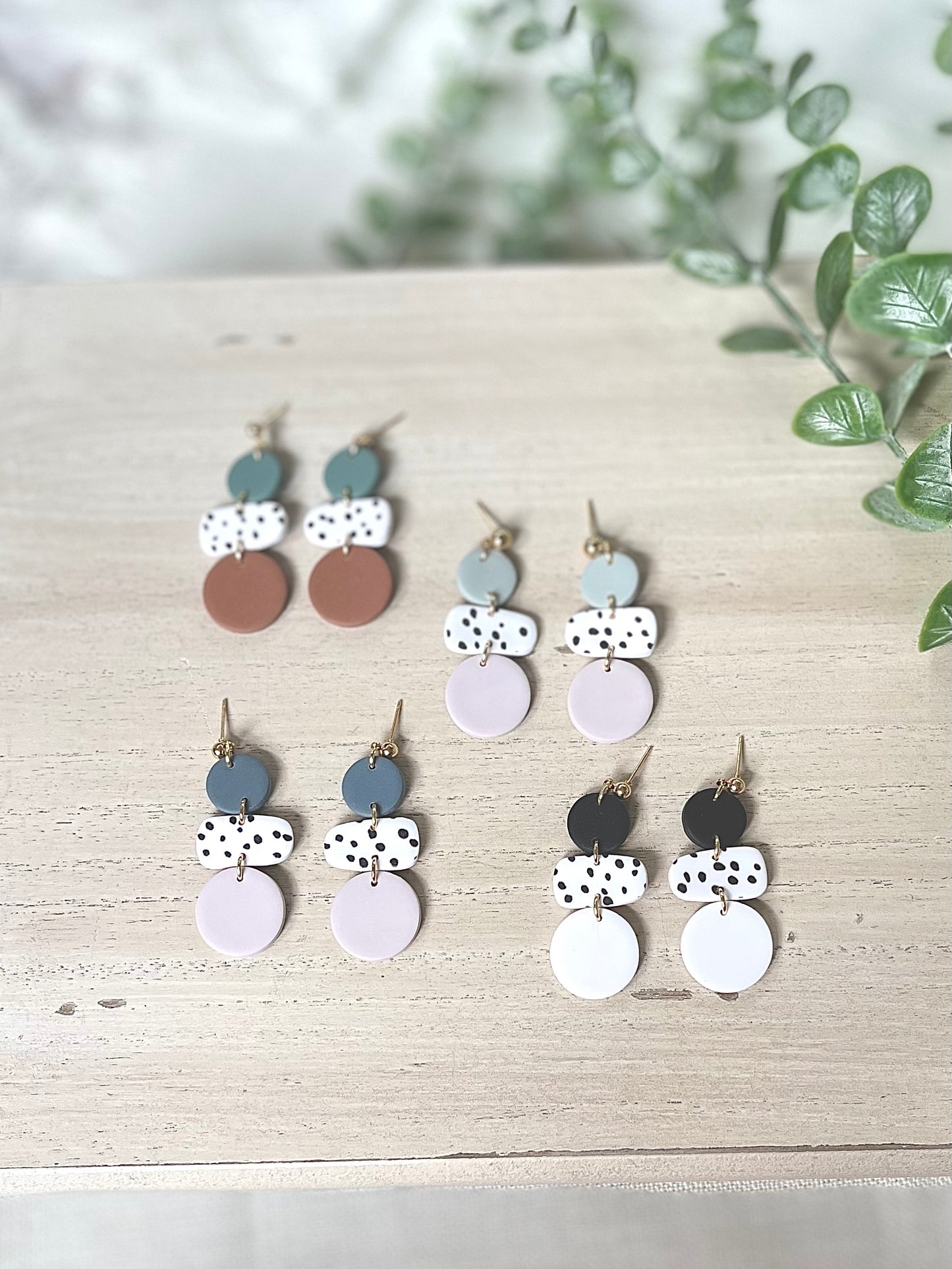 Organic spotted dangle